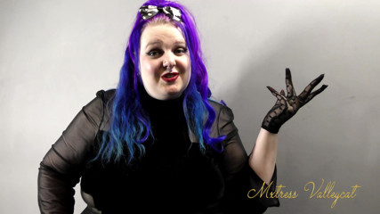 Mxtress Valleycat: Sucking the life out of you