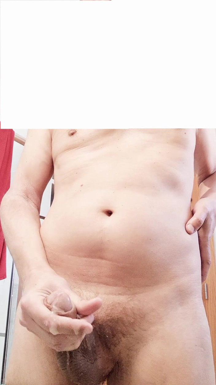 Rafael Torreano: 看我在厨房里变得饥渴，然后在淋浴前撸管