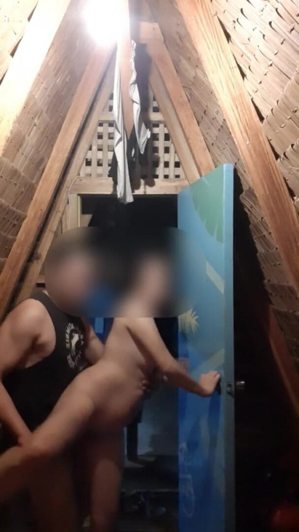 AshleyLevi: Askerler izlerken en iyi arkadaşımı canlı siktim