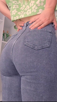 Stuck in Pants! How Much Cum Did It Take for Her to Slip Out of the Trap?