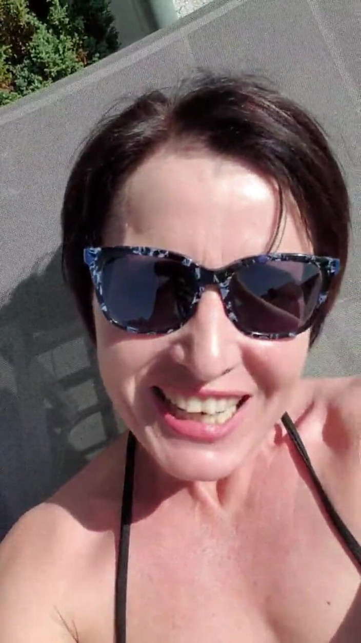 JulieEroticDress: Multi Squirt Oitdoor Next to My Neigbours