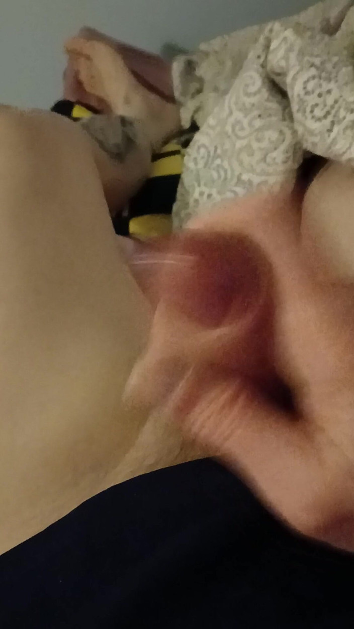 krickan: Honit si penis a sperma