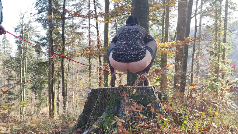 Toilet Mommy: Terdesak Untuk Kencing, Dia Perlu Berkencing Dengan Punggung Yang Ditapis...