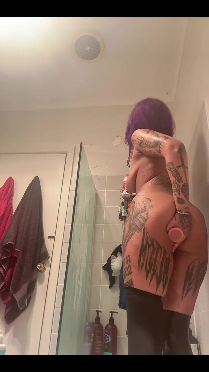 Laika Lewd: Anale masturbatie