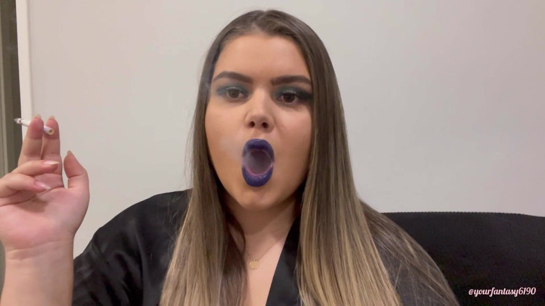 Your fantasy studio: Circles of smoke with dark blue lipstick