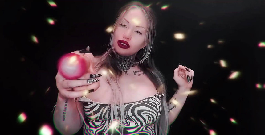 Goddess Misha Goldy: Okouzlující Asmr! Řekni "I Love Cock" Vítejte na toto okouzlující Asmr video,...