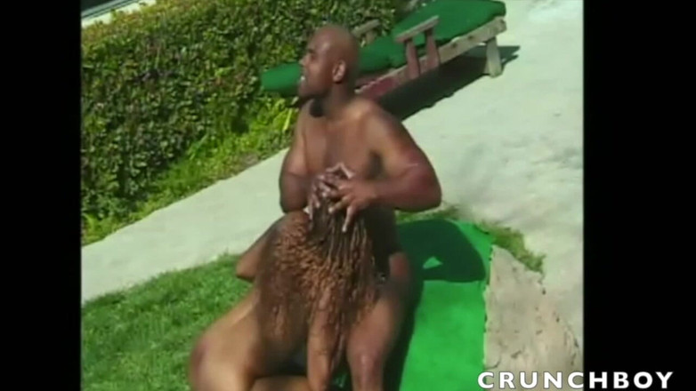 Bitch Girl Video: Arkadaşlarıyla çifte penetrasyon anal ve amına boşalma ile son