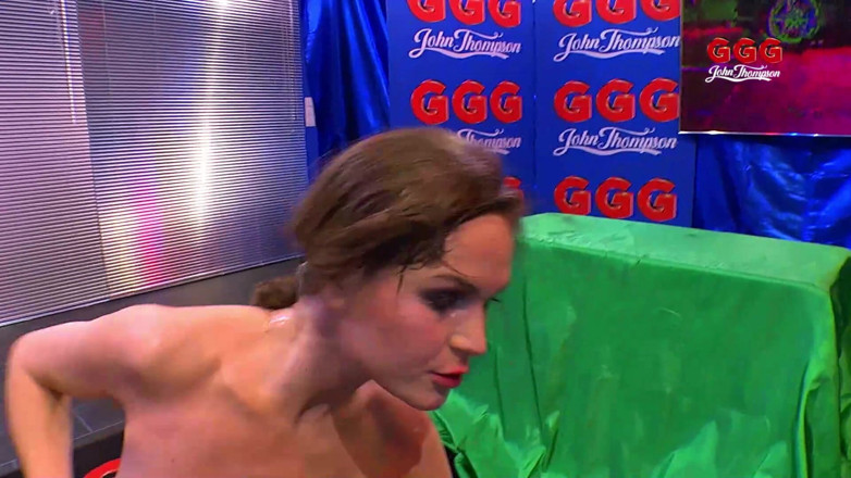 Gang Bang Germany: 야생 Ggg Bukkake 갱뱅에 부하를 삼키는 Luisa!
