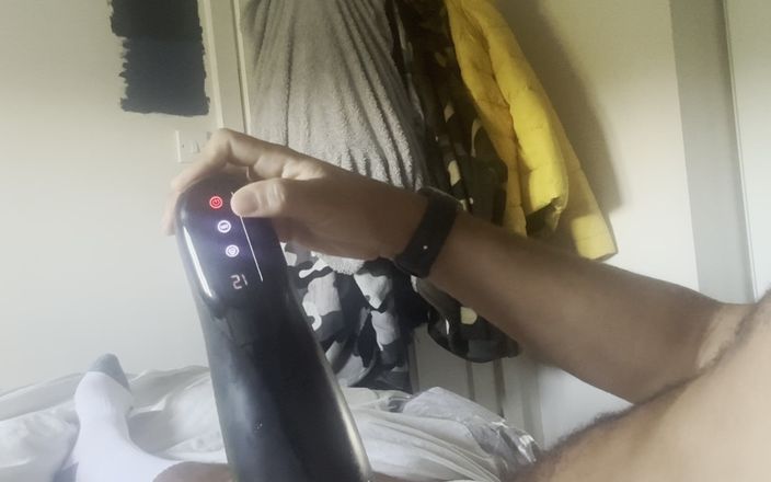 Kadu: Vášnivý hardcore sex s novou hračkou