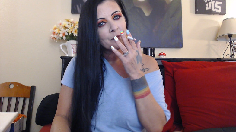 Abby Anna: Intymne palenie w łóżku