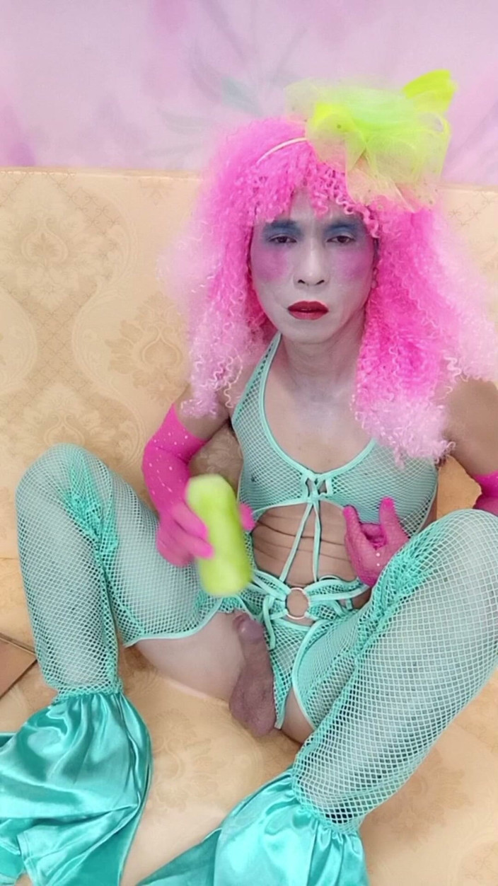 nguyen dang thien tri: Oanh Le Transgender nosí sexy oblečení porno Cucu příliš mnoho...