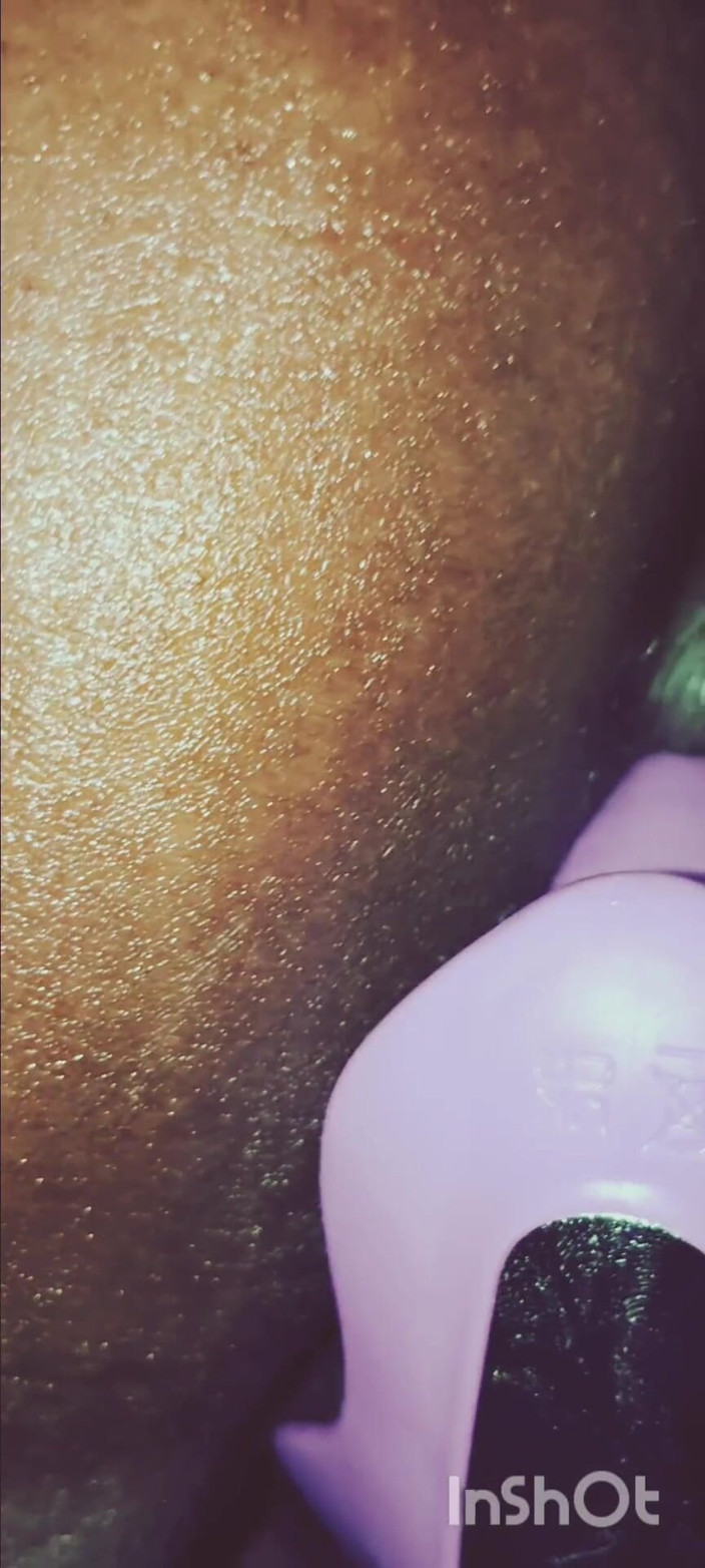 Lola Tha Pink Bunny: Vibraciones cremosas húmedas!!