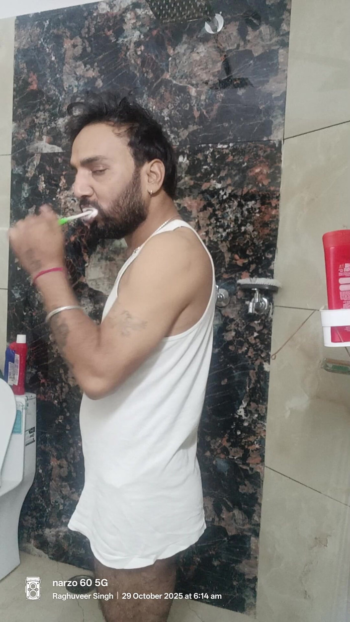 Rajasthani-old-lover: Indische Desi-man geniet van seks met buurman politieagent stiefvader