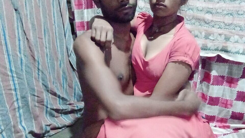 Laxmi deshi: 18 साल की भारतीय गांव देसी लड़की की जोरदार चुदाई