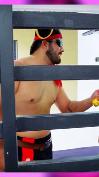 Pirata Cachondo Se Folla a Inocente Hada Luego De Tenderle Una Trampa - Especial Halloween
