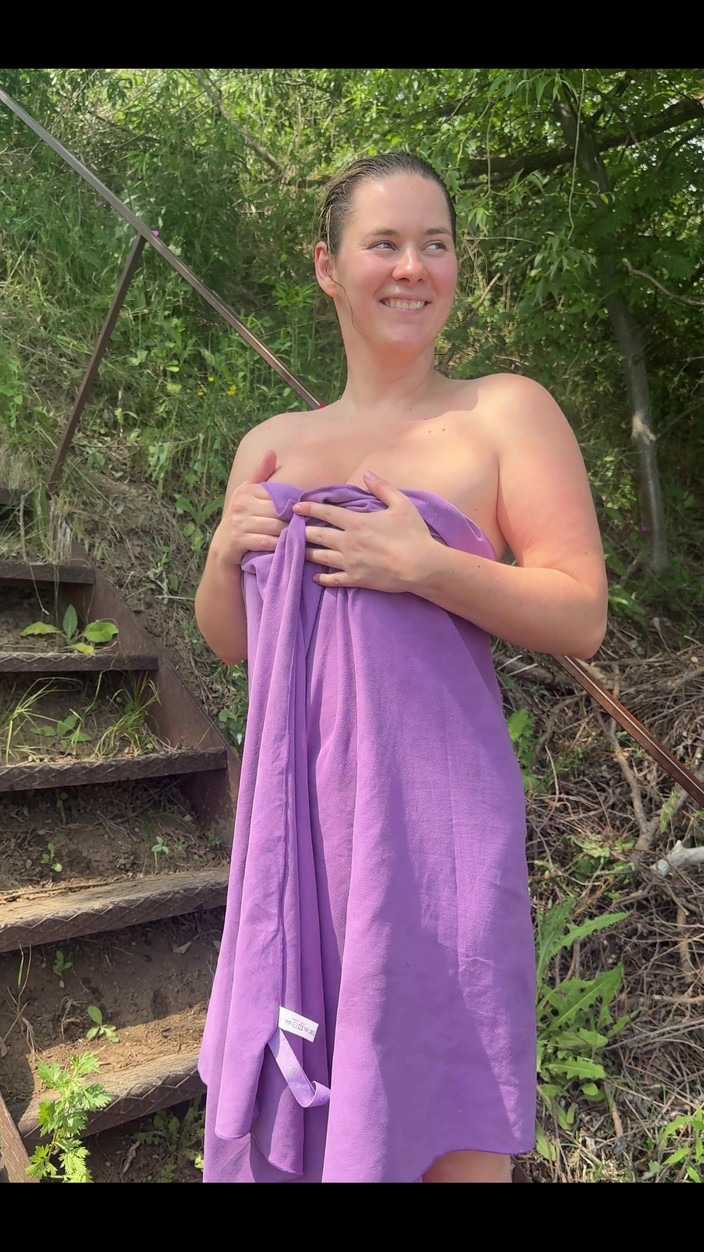 Fox Flame: Am decis să se schimbe chiar acolo, pe plajă