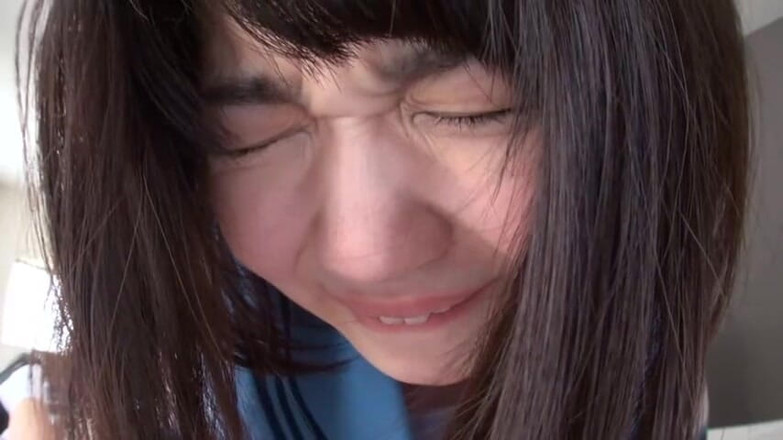 CherryBONBON: Orta yaşlı bir adam ve üniformalı bir güzellik