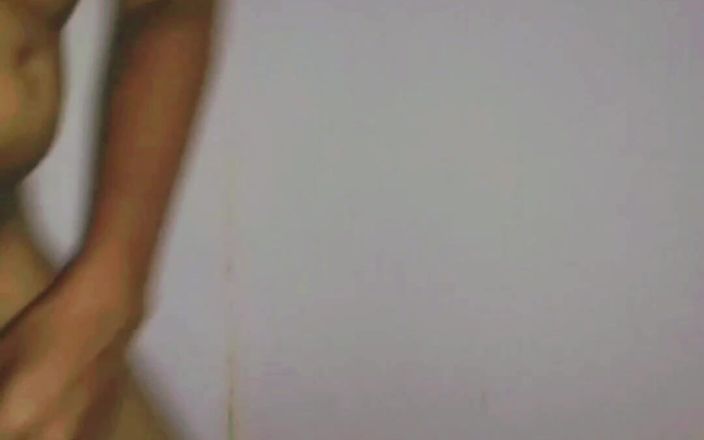 Chathuxxxsri: La mia figa assaggia un grandenjal