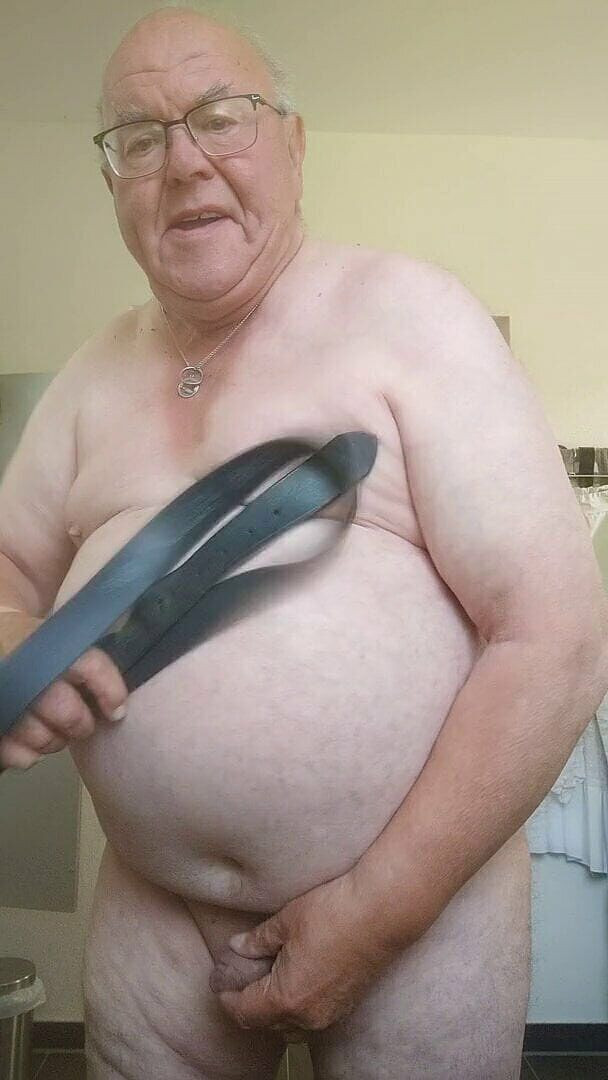 Karlchengeil: Perawatan kontol kasar