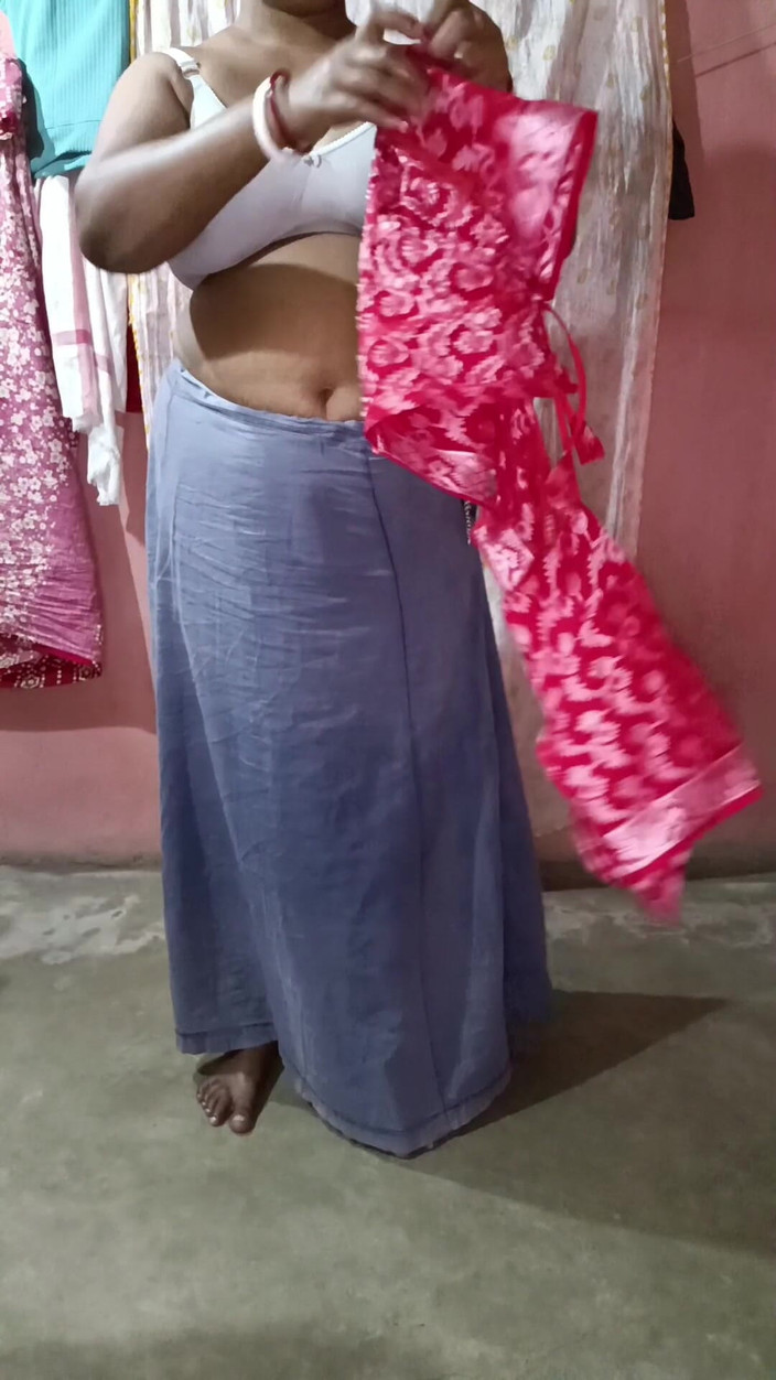 Pakhi0705: Indische Bengaalse vrouw dagelijkse levensstijl sfw 2