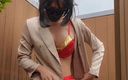 Notafuta Gina&#039;s Place: Exhibitionist at Park! Exhibitionist Gina Play and Cum