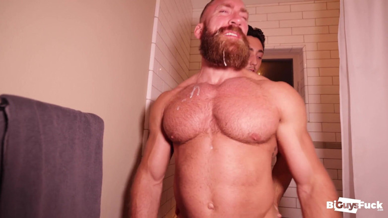 Bi Guys Fuck: Secret Bi-sex Threesome