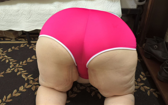 Big juicy ass booty clapper & jamdown: Camera Man Got Caught Jerking off His Cum on Big...