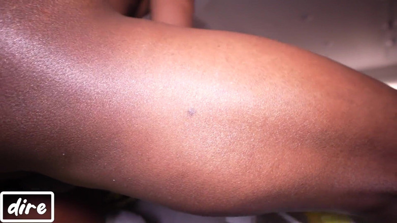 Dire Desires: Elsie este întâmpinată în sud