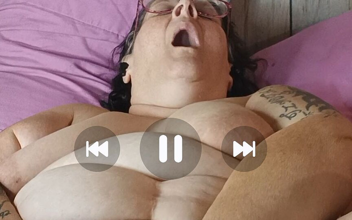 HerculesnVENUS: Squirting in a Cup Now Slurp That Pussy Slop up