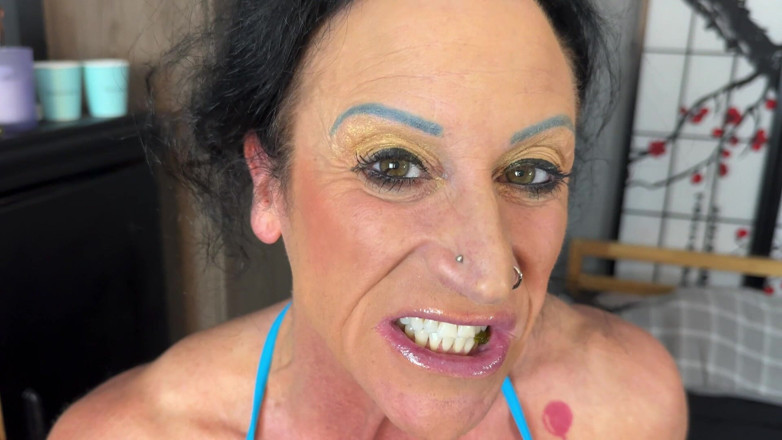 Kandylegsxxx: 康提的 cuck 维生素 吃软糖失败者