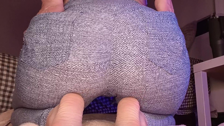 annikarain: सौतेली मम्मी लड़के को मासूम से उसका रास्ता मिल जाता है