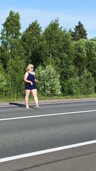 Сбрасываю Трусики На Дорогу