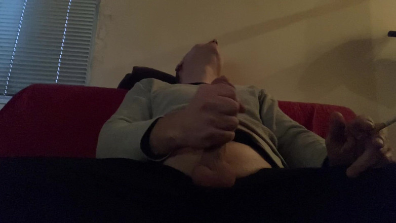 Alex Igogo: Fumând și masturbându-se