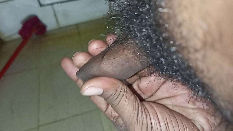 Sweet Indian cock: Hintli teyze büyük yarakla anal deliği sikiyor