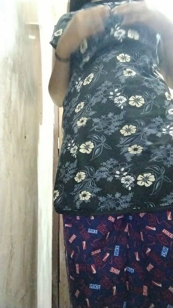 Riyathakur: मेरी सौतेली बहन रिया ठाकुर का नग्न वीडियो बनाया और फिर इसका पूरा मजा लिया