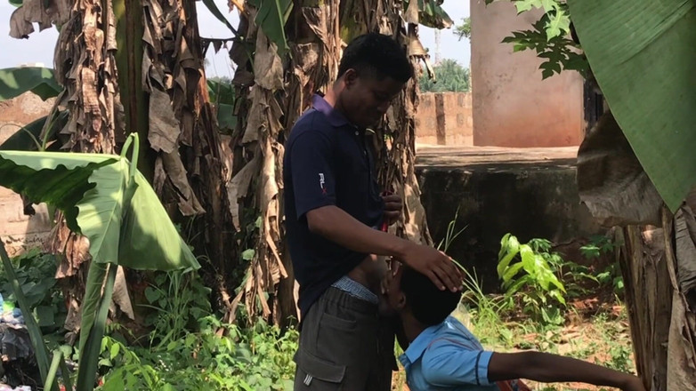 Amateur Teen Studio: Am întârziat la ore, pls fute-mă în loc să mă trimită acasă