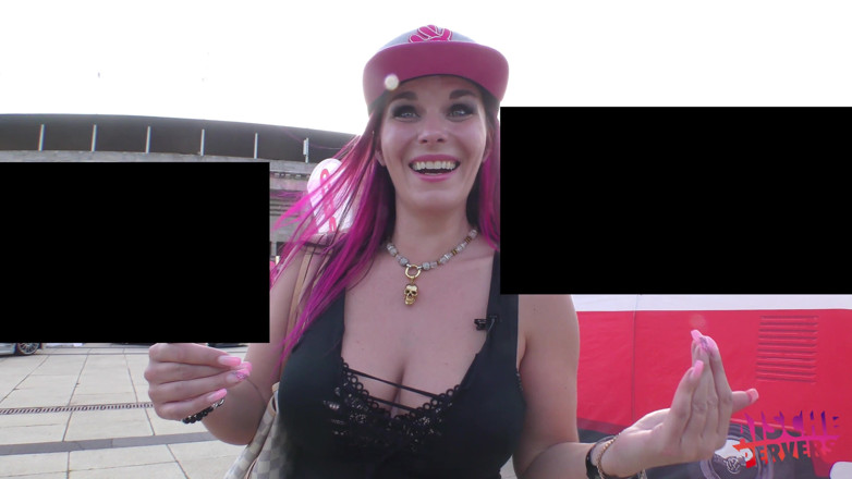Aische Pervers: Schneller blowjob im freien