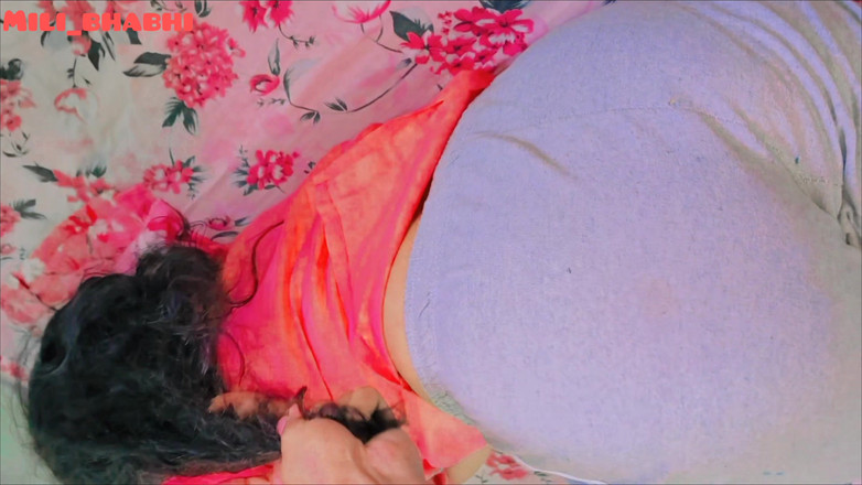 Mili bhabi: Belle demi-sœur desi de 18 ans et plus, chatte étroite, sexe audio...