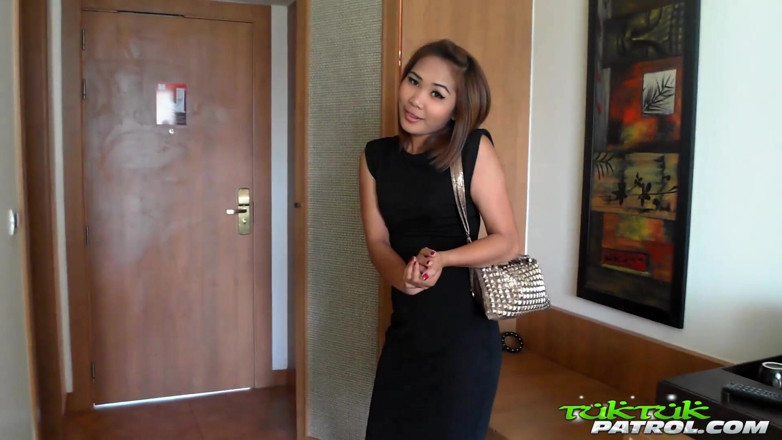 Trike Patrol - Tuk Tuk Patrol: Petite thai pussy pounded