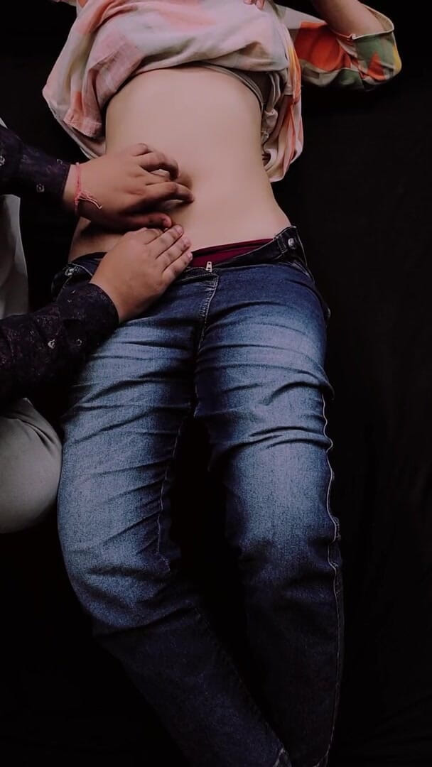 Vicky Thakur: 私のボーイフレンドの大きなコックで濡れた猫を犯す