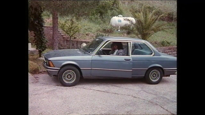 Vintage megastore: Scene improvvisate durante un servizio fotografico