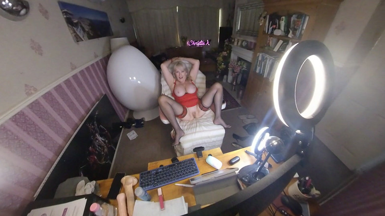 British Cougar: 360 webcamshow