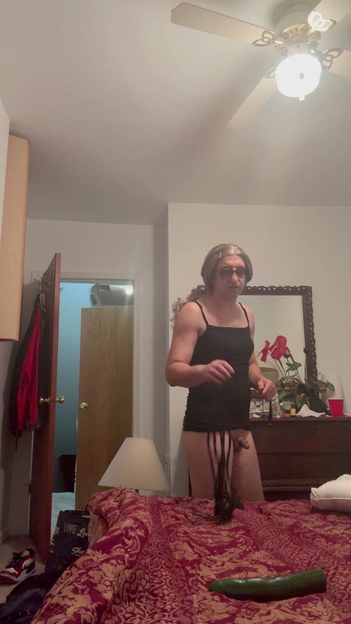 Kinky39: Black dress riding