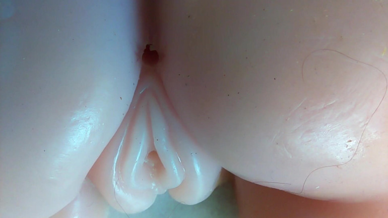 Sex hub male: 존은 가짜 보지를 따먹고 바닥에 사정해