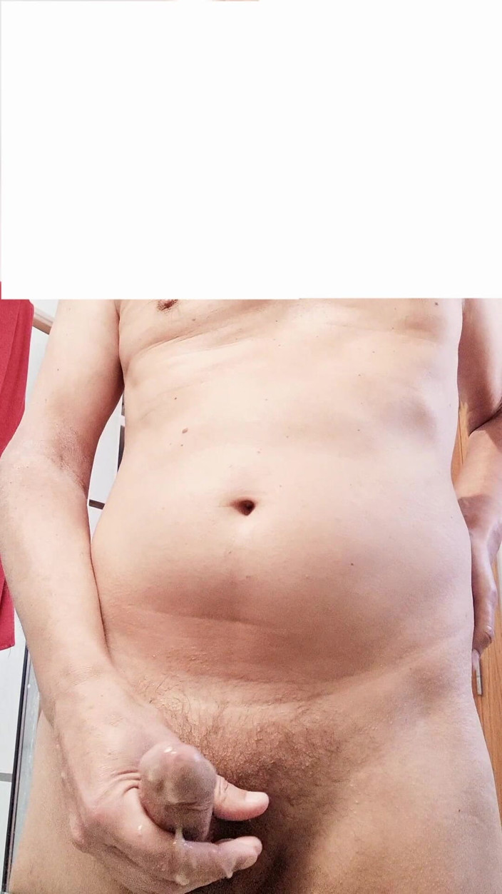 Rafael Torreano: Rutina matutina completa con masturbación, corrida y ducha