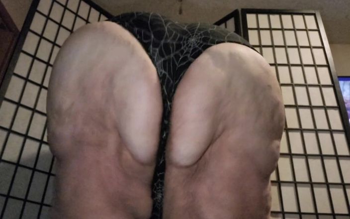 Ms Kitty Delgato: Dirty smelly 3 day worn panties wedgied up my fat ass...