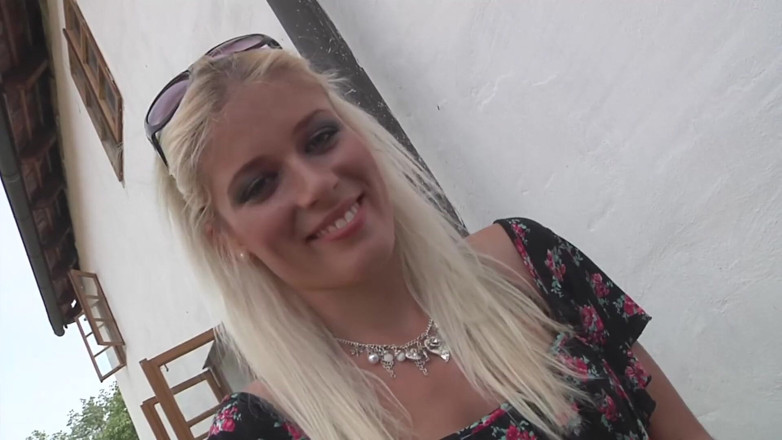 German amateur - 100% German hardcore videos: Cute teen gets spitroasted at outdoor casting