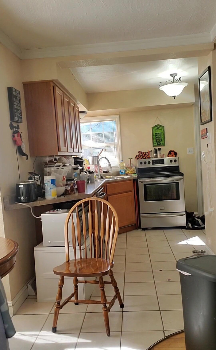 KinkyKatie: Ich bin eine Art von Besessenheit von diesen Schmetterlingsflügeln!