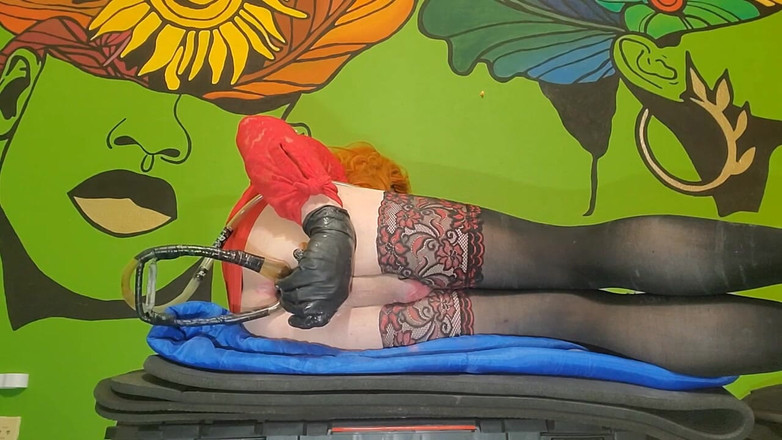 Ass destruction of a hetero sissy slut: Děvka sající ptáka ve Vegas