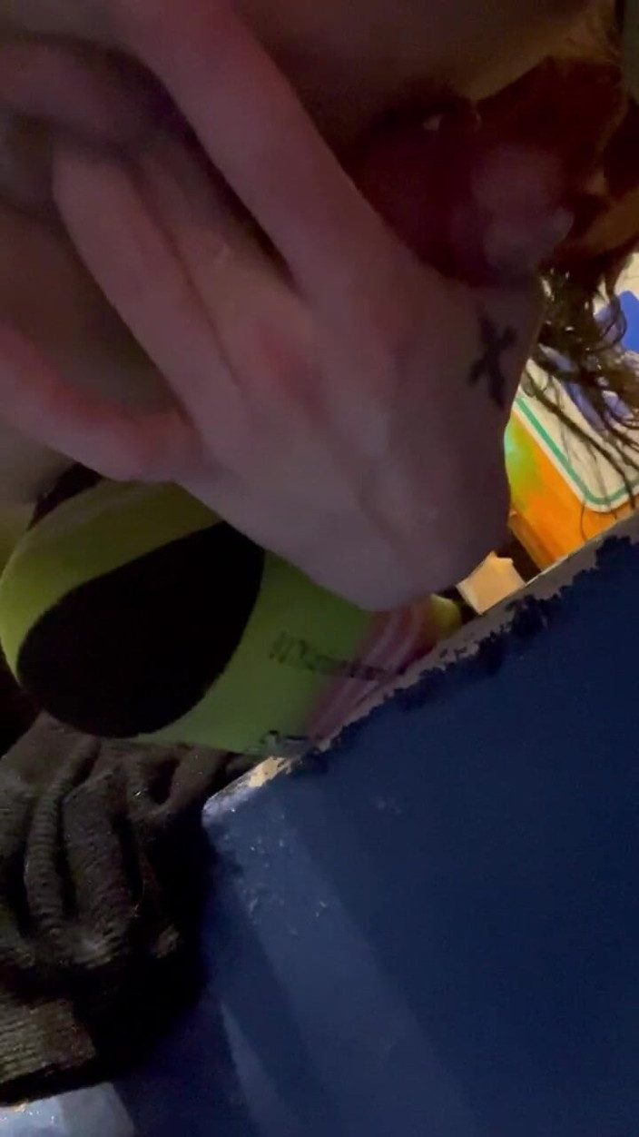 Nordic roots anal solo: Prstění roztahování zadku